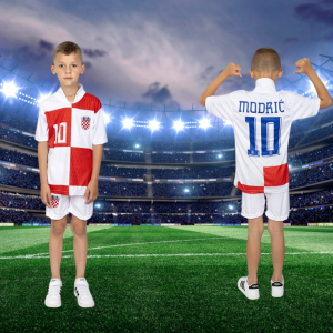 Nogometni dres Modrić Hrvatska #10 – bijeli model B, dječji komplet Kratki opis – Nogometni dresovi