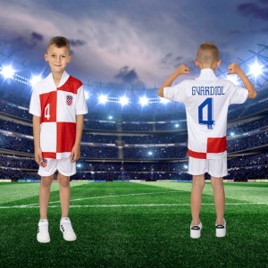 Nogometni dres Gvardiol Hrvatska #4 – bijeli model B, dječji komplet – Nogometni dresovi